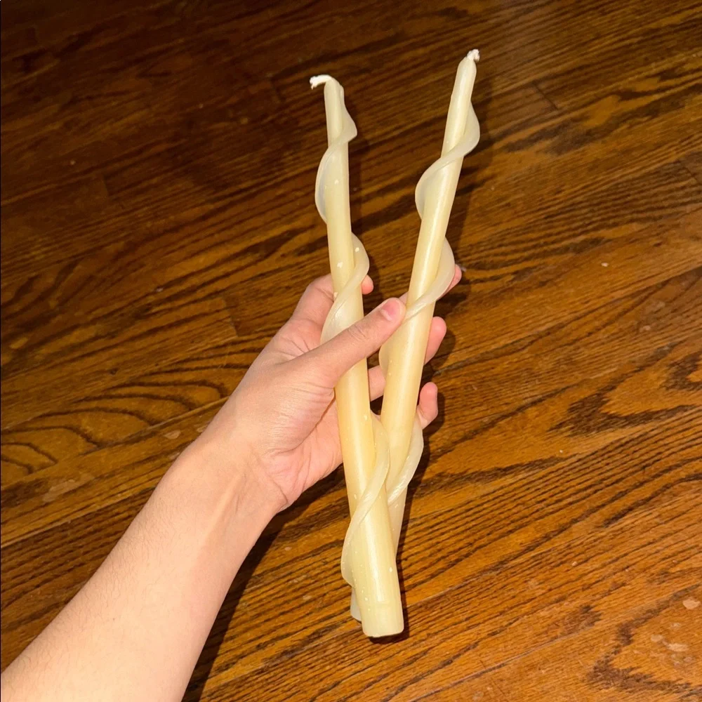 Elegant Cream Spiral Taper Candles